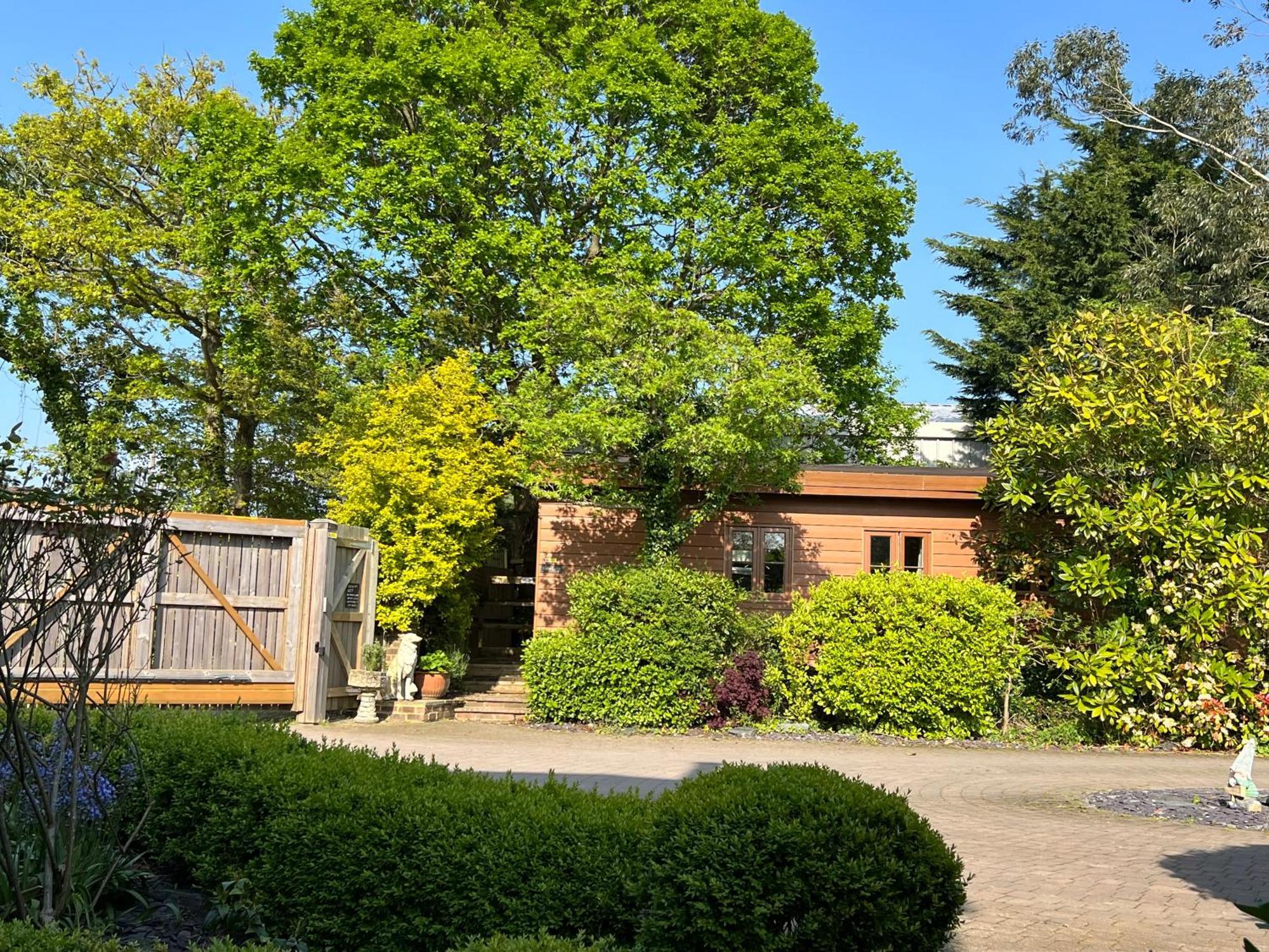 Amber Lodge Hickstead-A Бърджис Хил Екстериор снимка